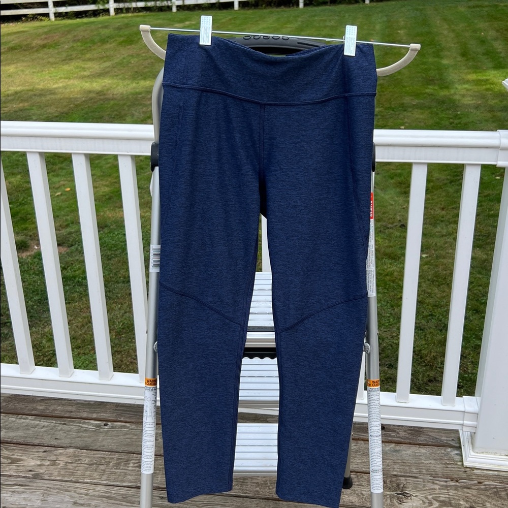 NWT - Outdoor Voices - 3/4 Warm Up Leggings